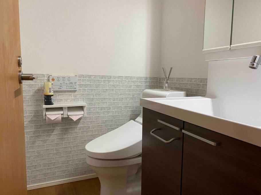 Appartement 5Ldk3Toilets: 最近の駅6分・スカイツリー電車1分・浅草電車4分・Nrt電車60分 à Tōkyō Extérieur photo